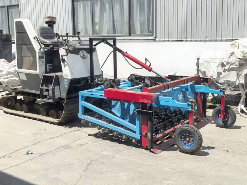 大蒜收獲機(jī)